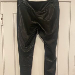 Altar’s state pleather leggings